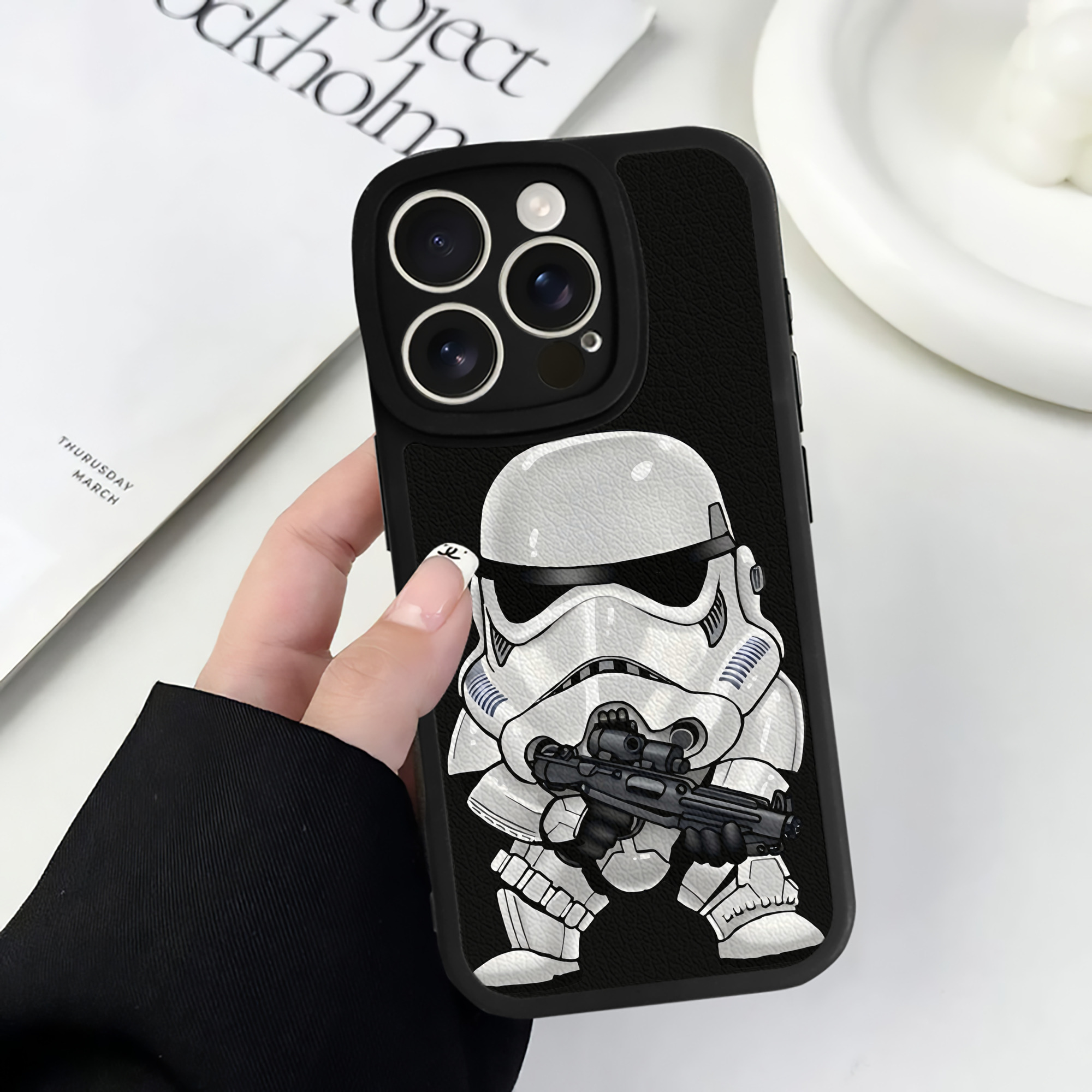 （画像用） スター・ウォーズ Star Wars 【iPhone 16シリーズ対応】シリコンスマホケース（レザー調） 材質：シリコン